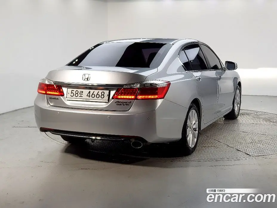Honda Accord 2014 2.4 автомат (гидро), фото 4 Honda Accord 2014 2.4 автомат (гидро), фото 4