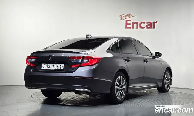 Honda Accord 2019 2.0 автомат (гидро), миниатюра 2