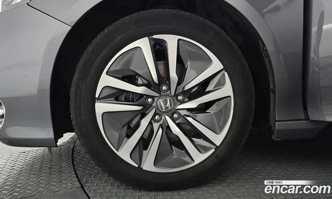 Honda Accord 2019 2.0 автомат (гидро), фото 5