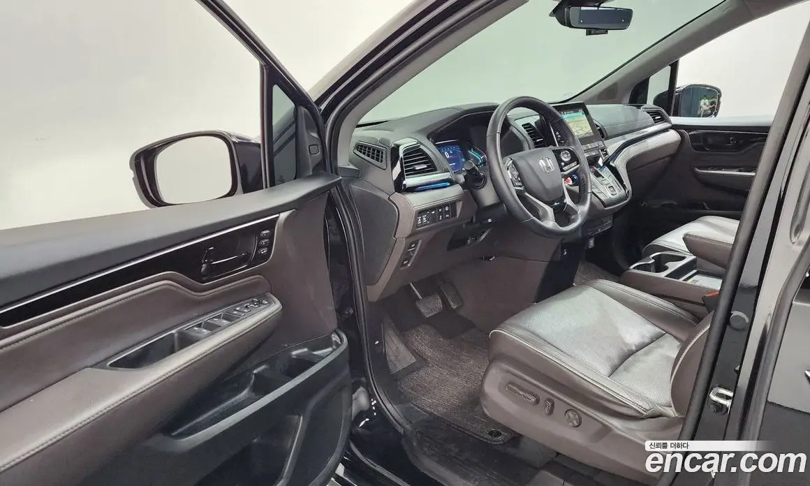 Honda Odyssey 2021 3.5 автомат (гидро), фото 13