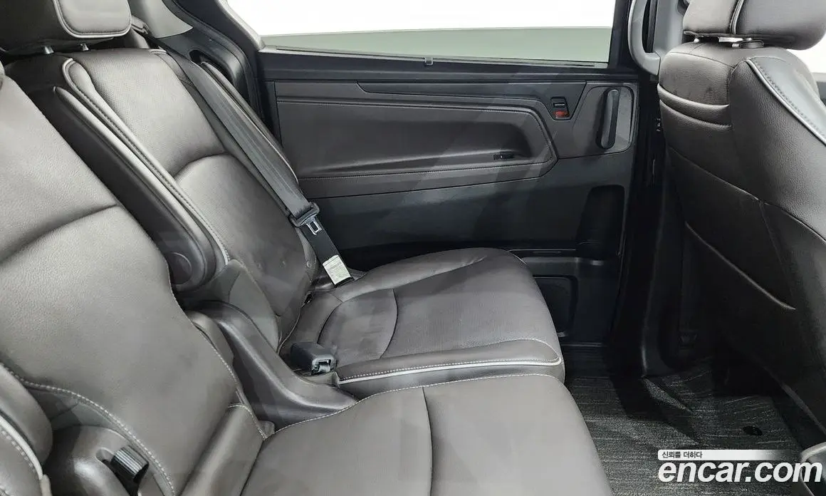 Honda Odyssey 2021 3.5 автомат (гидро), фото 15