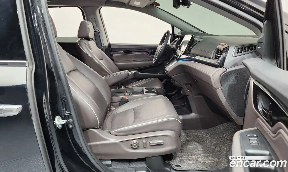 Honda Odyssey 2021 3.5 автомат (гидро), фото 16