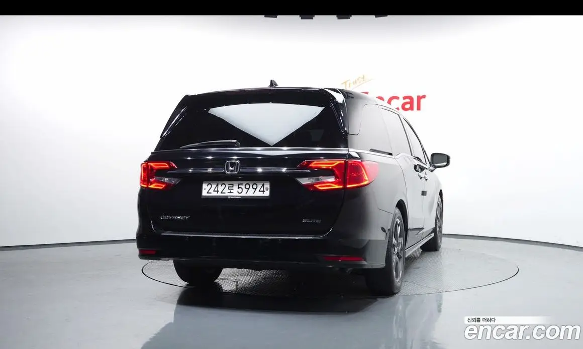 Honda Odyssey 2021 3.5 автомат (гидро), фото 4