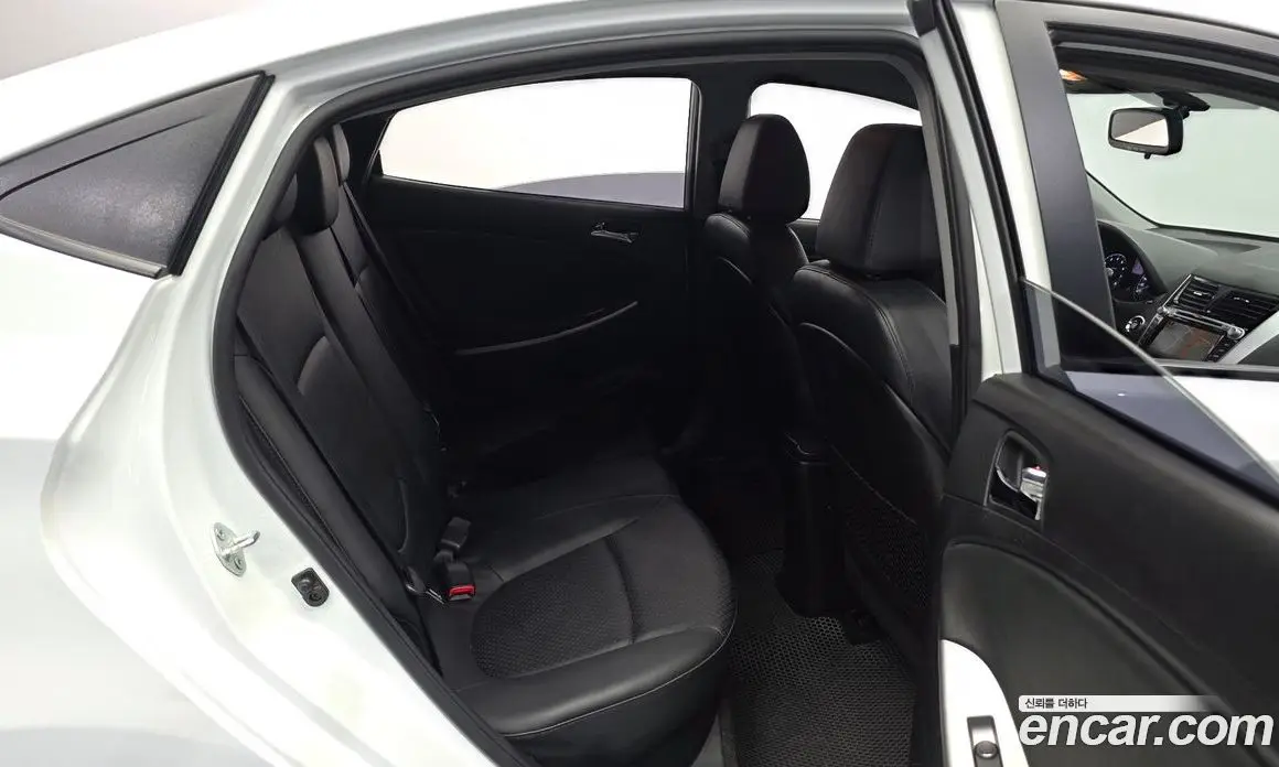 Hyundai Accent 2013 1.6 автомат (гидро), фото 17