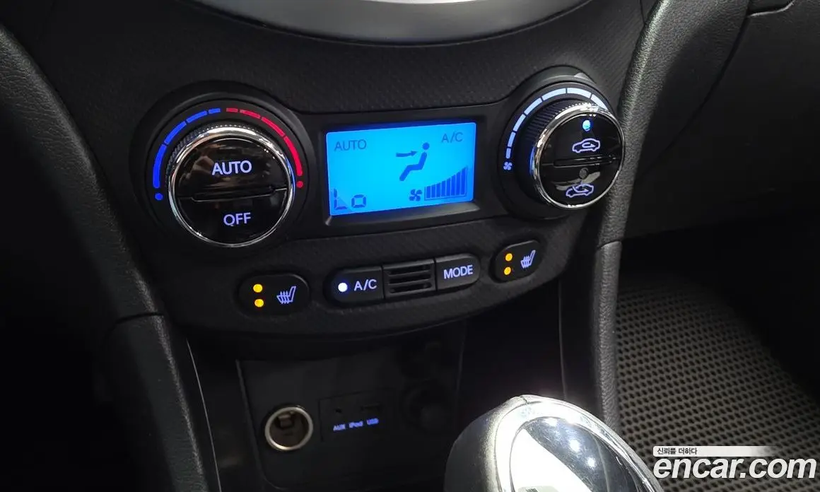 Hyundai Accent 2013 1.6 автомат (гидро), фото 31