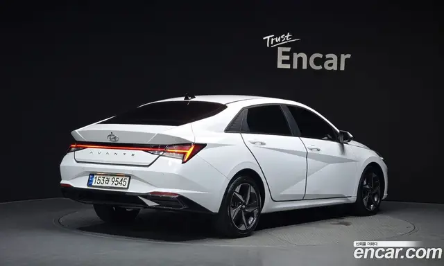 Hyundai Avante 2020 1.6 автомат (гидро), миниатюра 2
