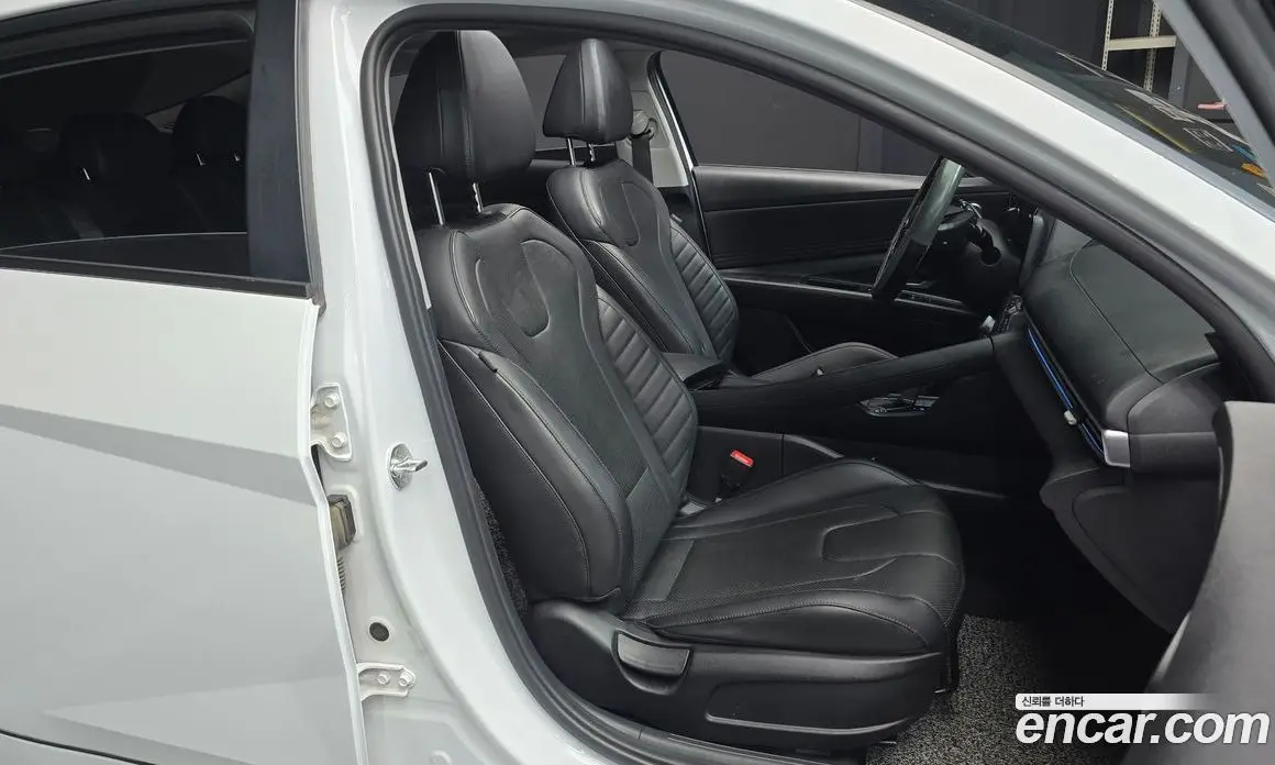 Hyundai Avante 2020 1.6 автомат (гидро), фото 12