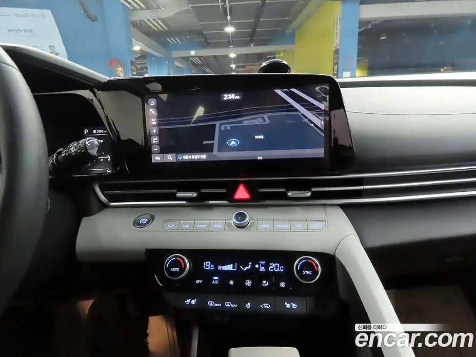 Hyundai Avante 2022 1.6 автомат (гидро), фото 12