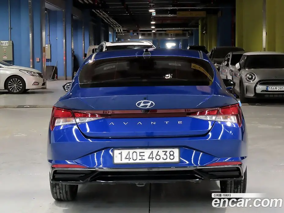 Hyundai Avante 2022 1.6 автомат (гидро), фото 3