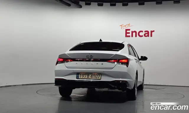 Hyundai Avante 2022 1.6 автомат (гидро), миниатюра 4