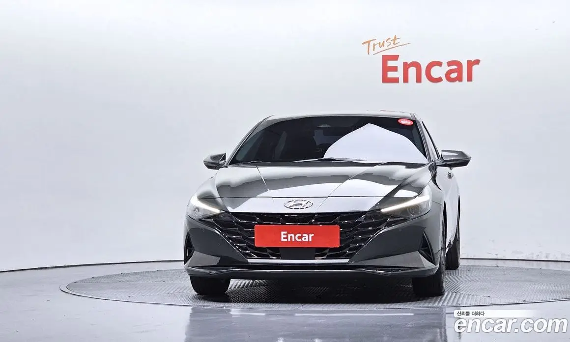 Hyundai Avante 2023 1.6 автомат (гидро), фото 3