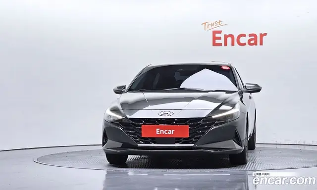 Hyundai Avante 2023 1.6 автомат (гидро), миниатюра 3
