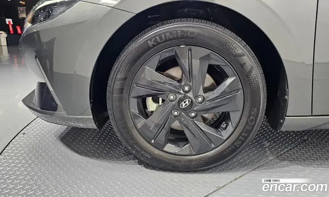 Hyundai Avante 2023 1.6 автомат (гидро), миниатюра 5