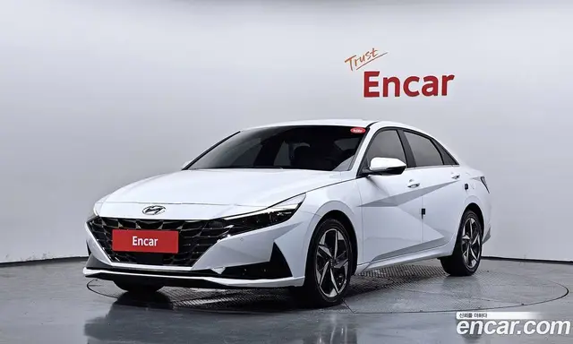 Hyundai Avante 2023 1.6 автомат (гидро), миниатюра 1