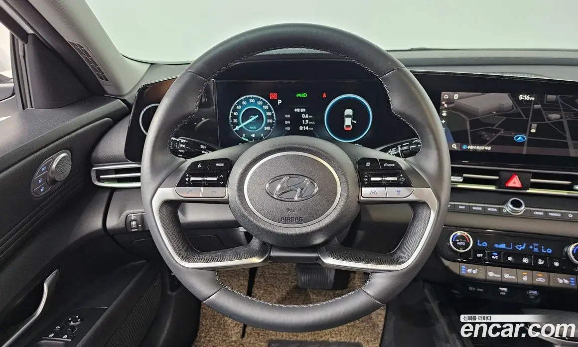 Hyundai Avante 2023 1.6 автомат (гидро), фото 18