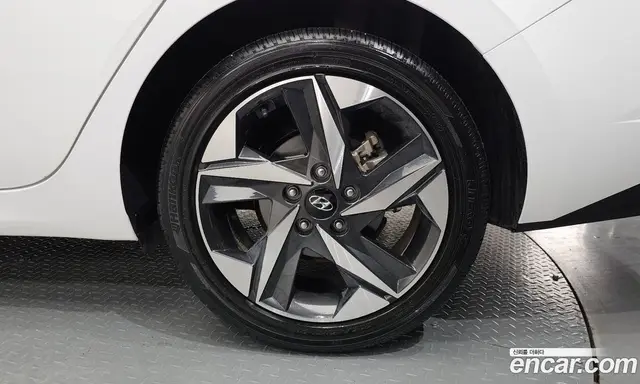Hyundai Avante 2023 1.6 автомат (гидро), миниатюра 7