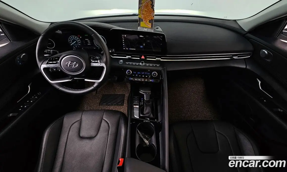 Hyundai Avante 2023 1.6 автомат (гидро), фото 10