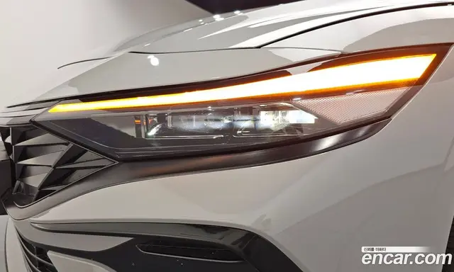 Hyundai Avante 2023 1.6 автомат (гидро), миниатюра 8