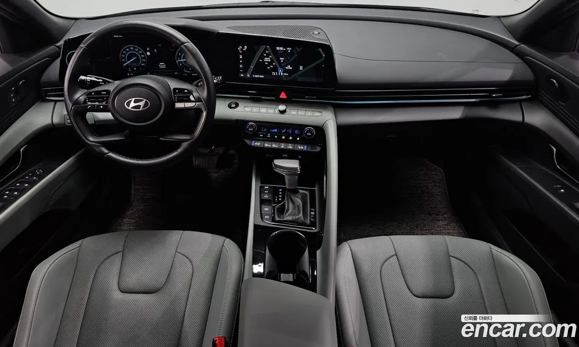 Hyundai Avante 2023 1.6 автомат (гидро), фото 10