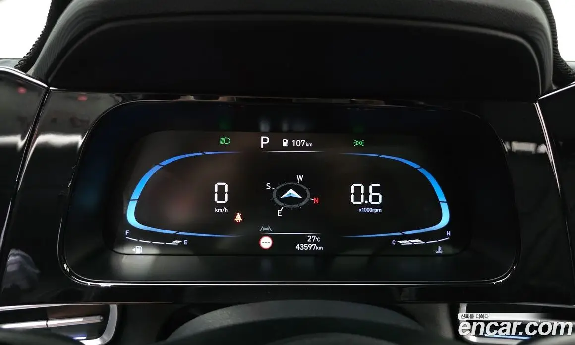 Hyundai Avante 2023 1.6 автомат (гидро), фото 11