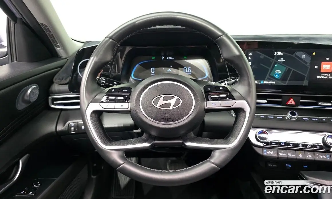 Hyundai Avante 2023 1.6 автомат (гидро), фото 19