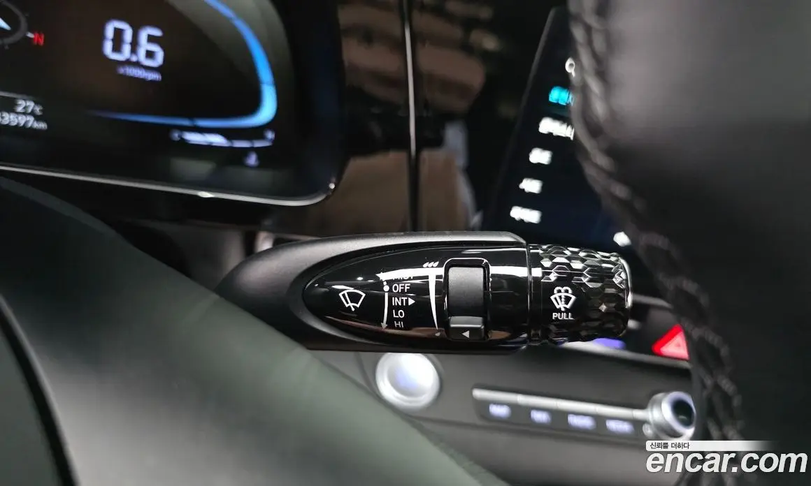 Hyundai Avante 2023 1.6 автомат (гидро), фото 28