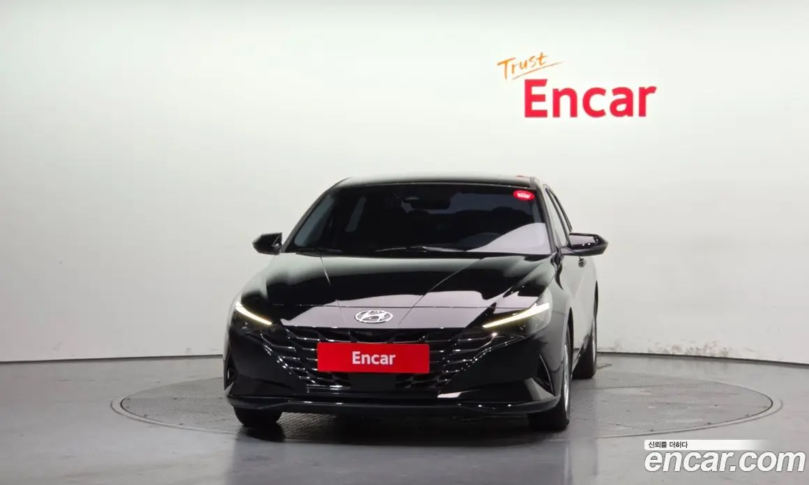 Hyundai Avante 2023 1.6 автомат (гидро), фото 3