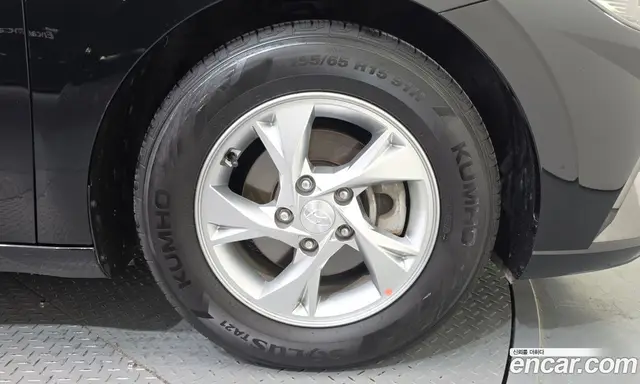 Hyundai Avante 2023 1.6 автомат (гидро), миниатюра 7