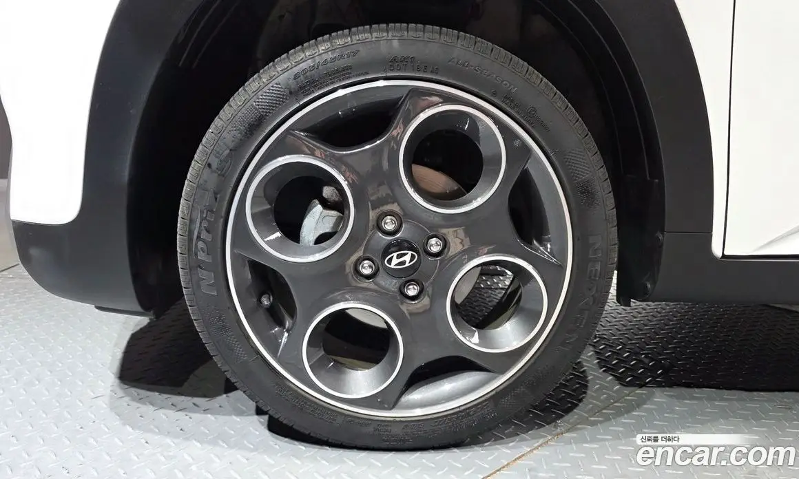 Hyundai Casper 2024 1.0 автомат (гидро), фото 5