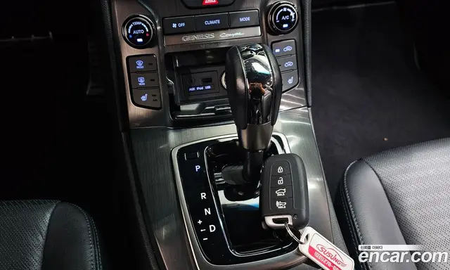 Hyundai Genesis 2012 3.8 автомат (гидро), миниатюра 12