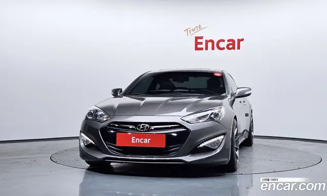 Hyundai Genesis 2012 3.8 автомат (гидро), миниатюра 3