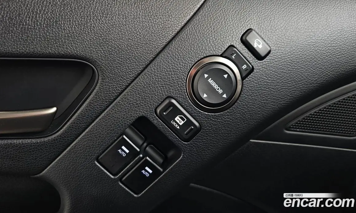 Hyundai Genesis 2012 3.8 автомат (гидро), фото 30