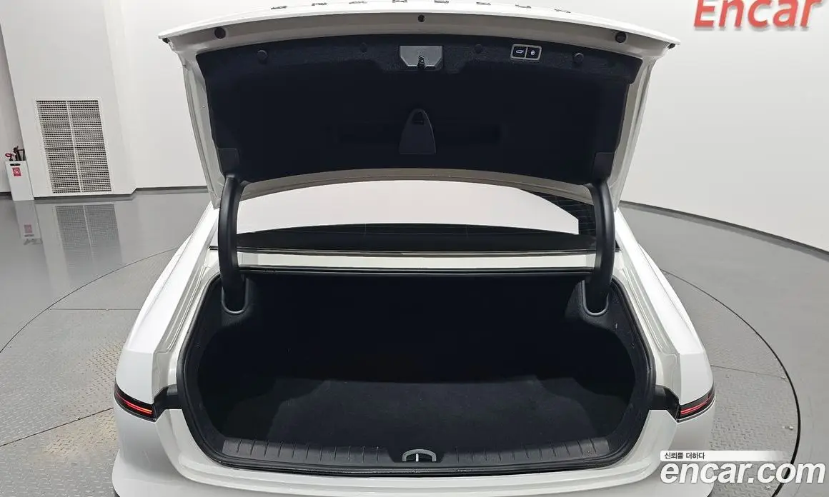 Hyundai Grandeur 2022 2.5 автомат (гидро), фото 33