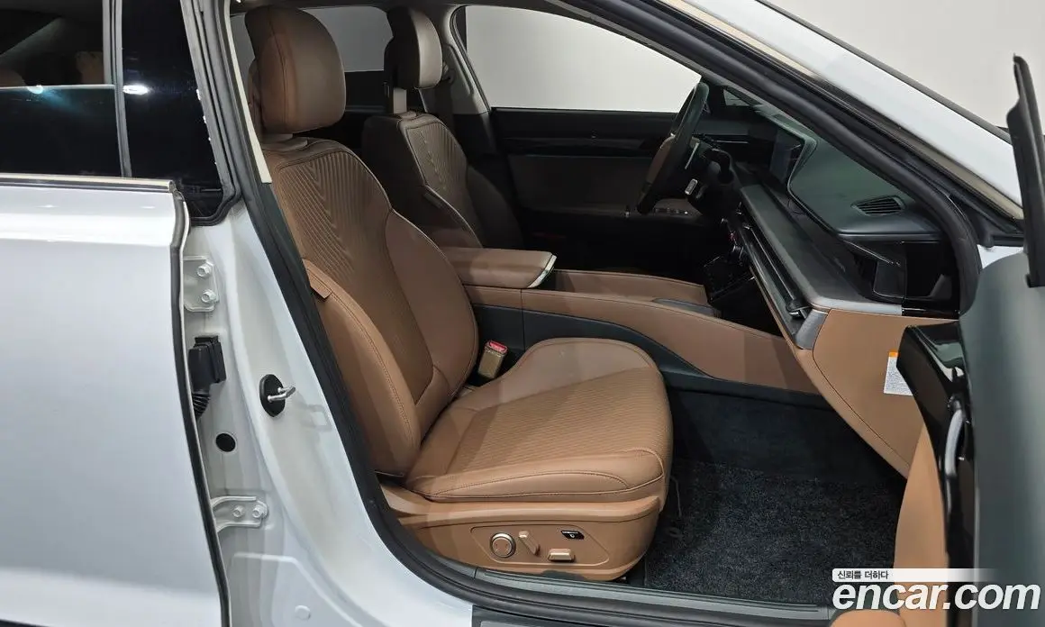 Hyundai Grandeur 2023 1.6 автомат (гидро), фото 16