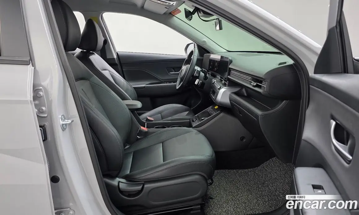 Hyundai Kona 2025 1.6 автомат (гидро), фото 15