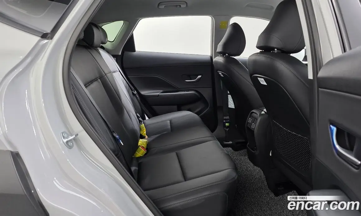 Hyundai Kona 2025 1.6 автомат (гидро), фото 16
