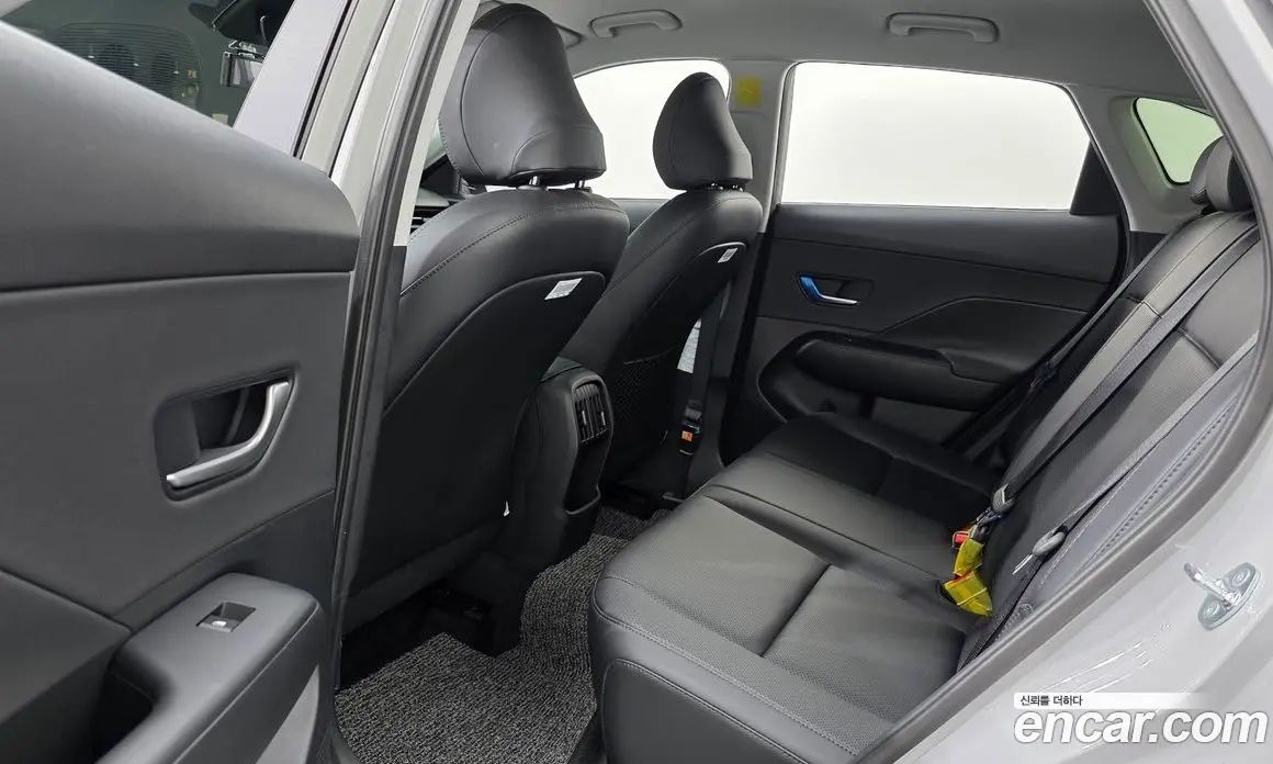 Hyundai Kona 2025 1.6 автомат (гидро), фото 17