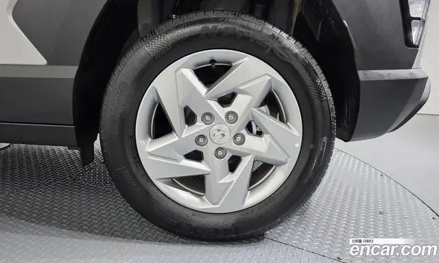Hyundai Kona 2025 1.6 автомат (гидро), миниатюра 6