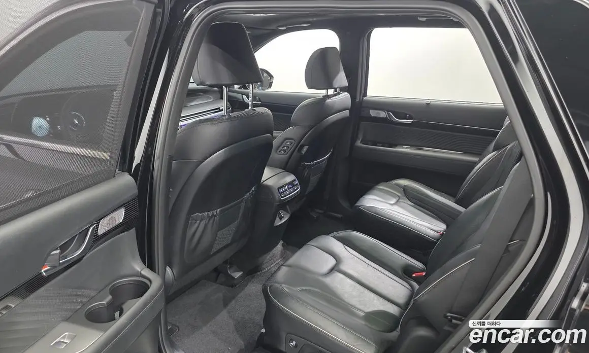 Hyundai Palisade 2023 3.8 автомат (гидро), фото 16