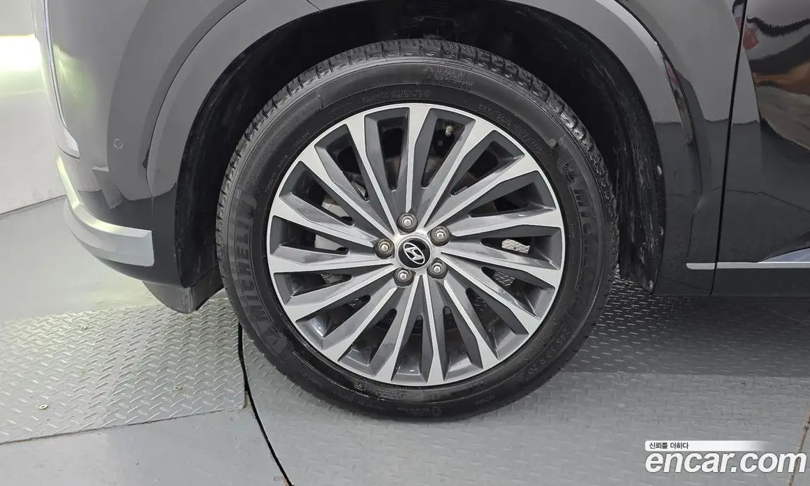 Hyundai Palisade 2023 3.8 автомат (гидро), фото 5