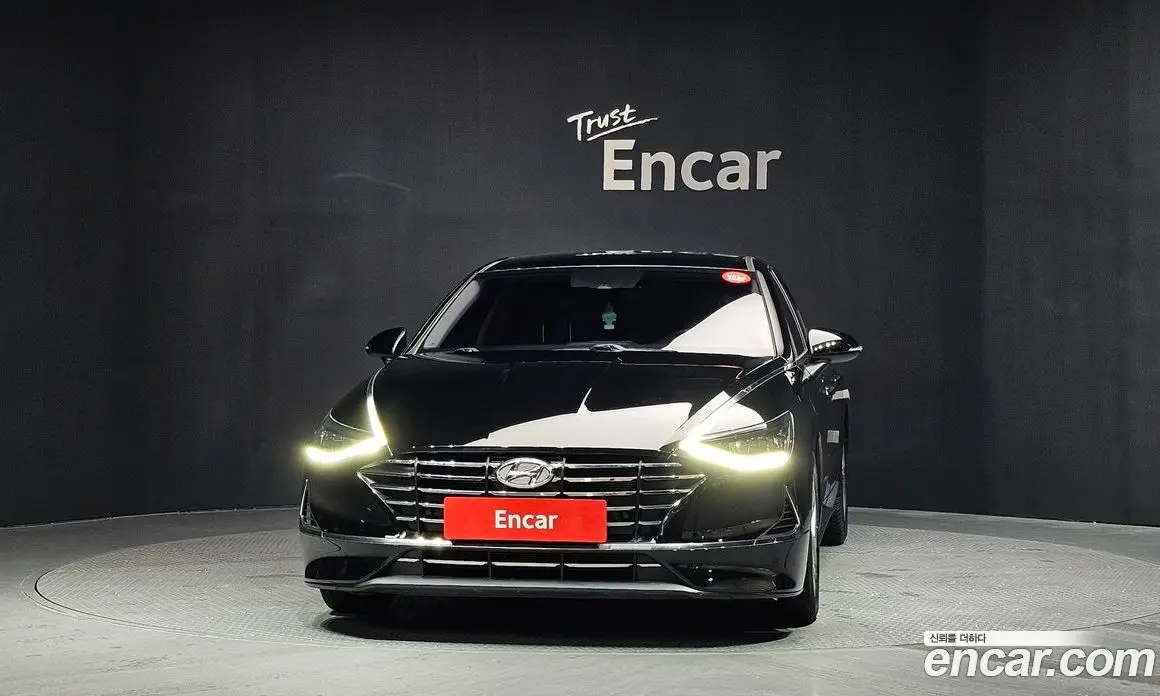 Hyundai Sonata 2019 2.0 автомат (гидро), фото 3