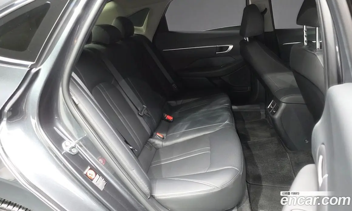Hyundai Sonata 2022 2.0 автомат (гидро), фото 12