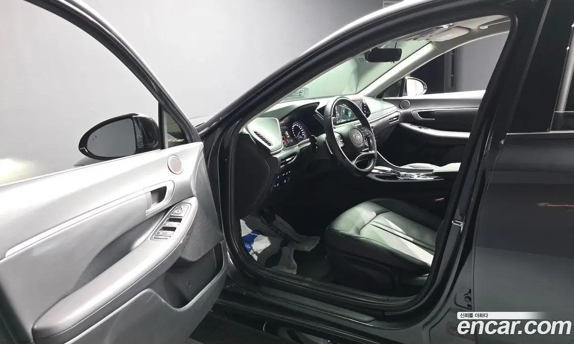 Hyundai Sonata 2022 2.0 автомат (гидро), фото 10