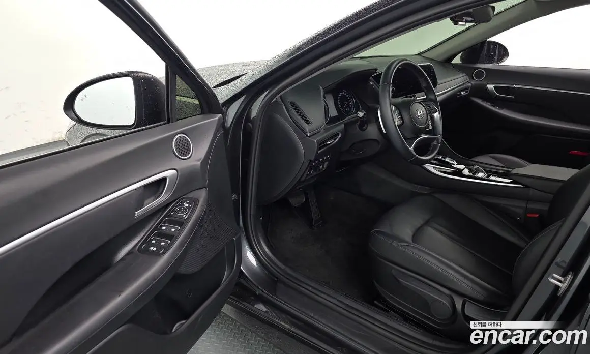 Hyundai Sonata 2022 2.0 автомат (гидро), фото 13