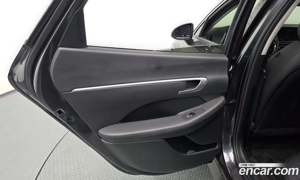 Hyundai Sonata 2022 2.0 автомат (гидро), фото 15