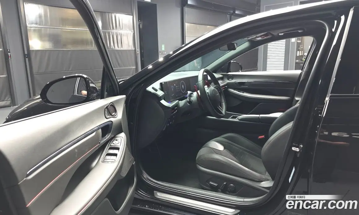 Hyundai Sonata 2023 2.5 автомат (гидро), фото 10