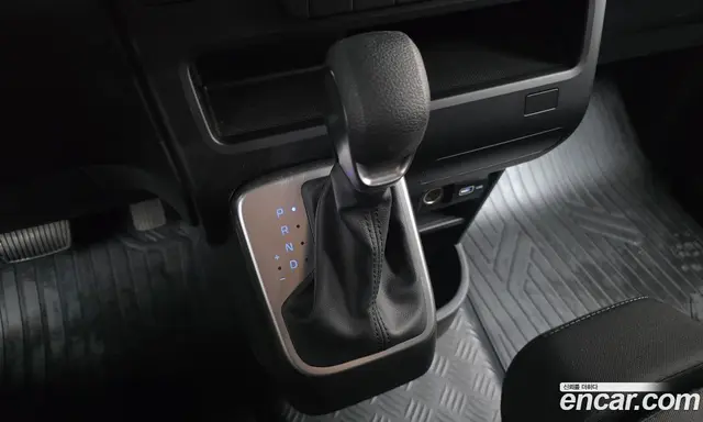 Hyundai Staria 2023 2.2 автомат (гидро), миниатюра 12