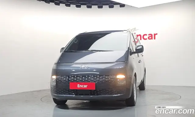 Hyundai Staria 2023 2.2 автомат (гидро), миниатюра 3