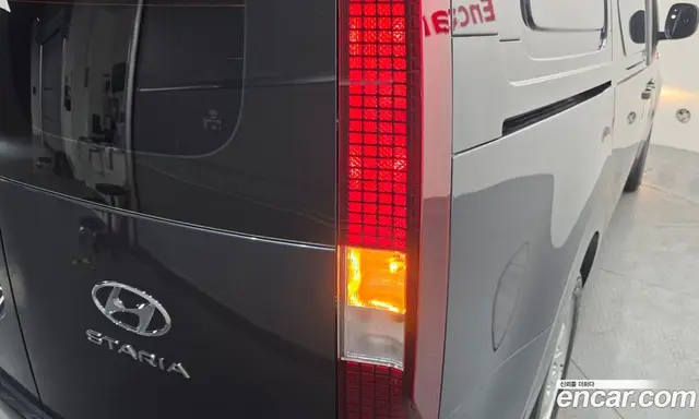 Hyundai Staria 2023 2.2 автомат (гидро), миниатюра 9