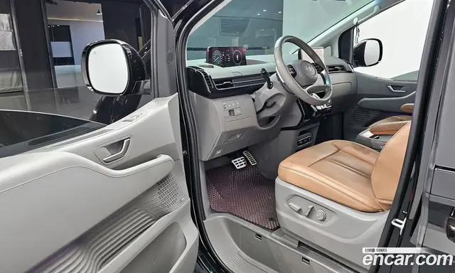 Hyundai Staria 2025 1.6 автомат (гидро), миниатюра 10